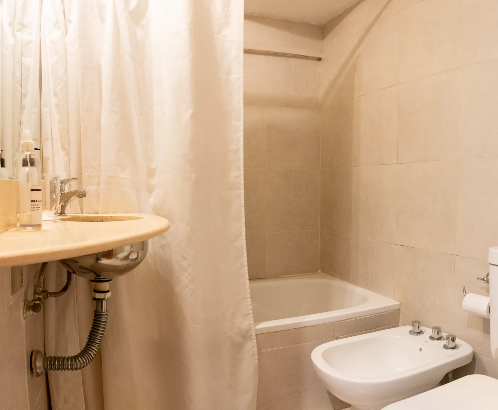 Baño completo con ducha